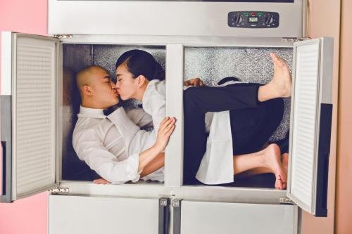 包贝尔“熟悉的陌生人”讲的是什么?