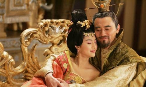 杨贵妃真的死在马嵬坡了吗,史学家是怎么说的?