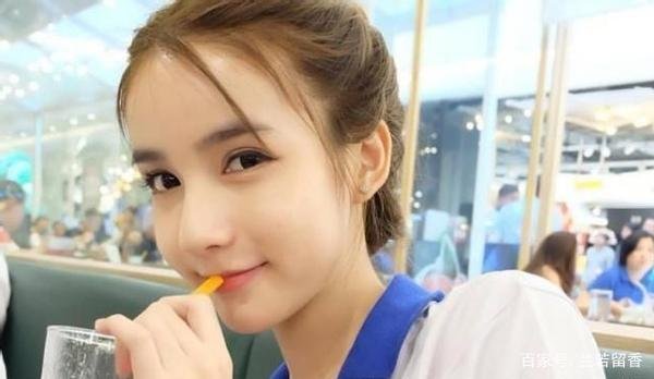 泰国“人妖皇后”妮莎，被中国游客看上娶回家，如今两人过得如何？