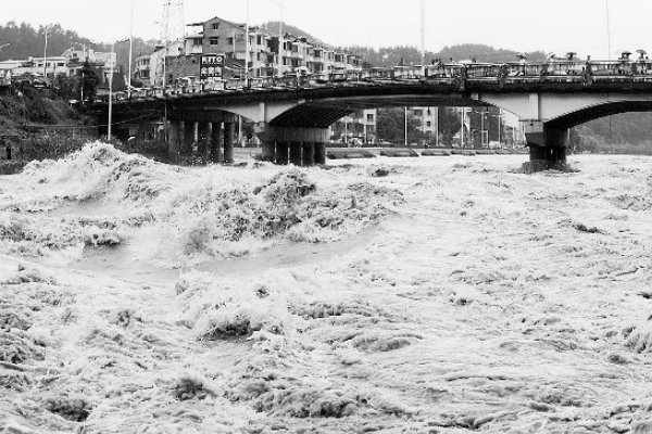 洪峰是什么意思？