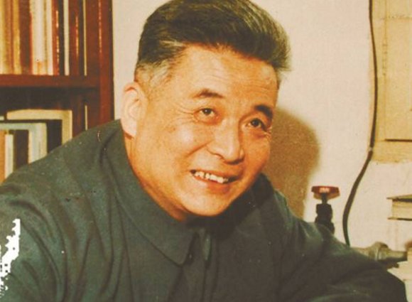 邓稼先的简介背景