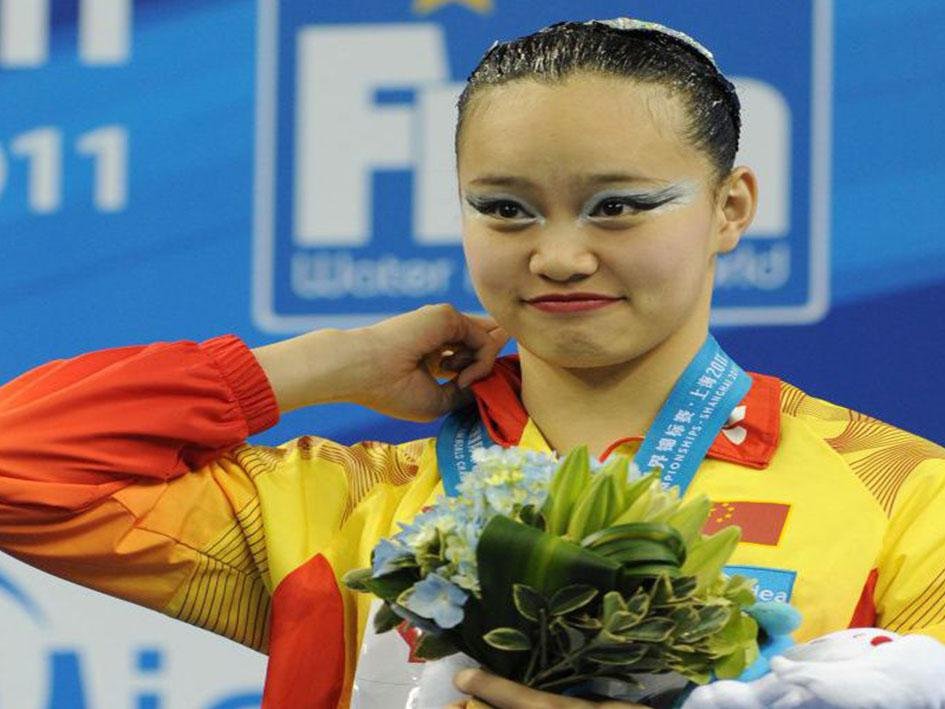 花游辣妈黄雪辰为复出减60斤练到痉挛,她为何这么拼?