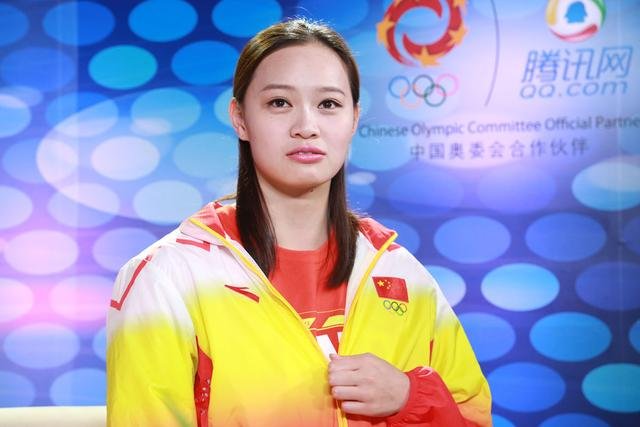 花游辣妈黄雪辰为复出减60斤练到痉挛,她为何这么拼?