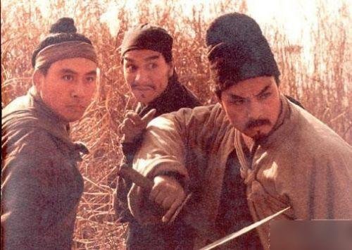 电视剧《水浒传》98版讲述的是什么？