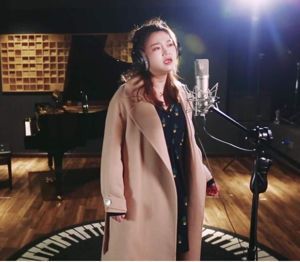 网络歌手徐薇多少岁