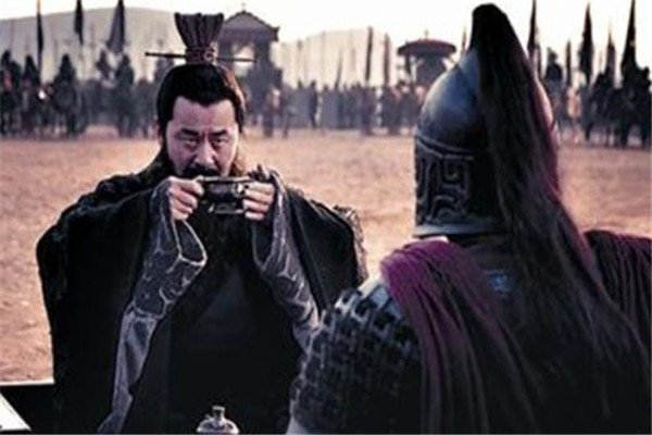 曹操刺杀董卓真的是出于大义吗？