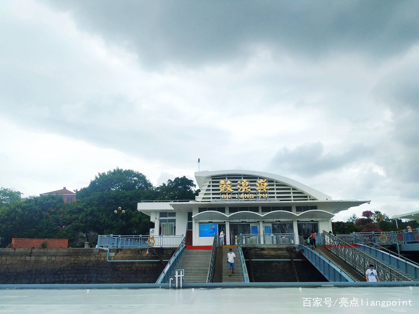 去厦门旅游，鼓浪屿船票怎么买？