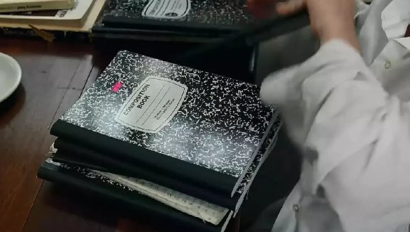 电影《蝴蝶效应》一直没看太明白，谁能介绍下大概的剧情？