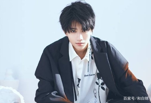 敖子逸大家都不陌生了,但为什么叫他三爷呢?