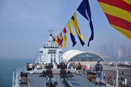 导弹驱逐舰用的是什么船型