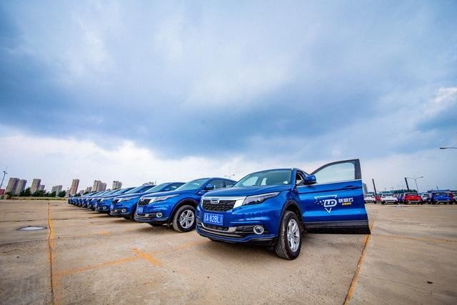 联动云共享汽车开一个小时多少钱