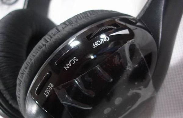 电脑无线耳机怎么用啊？？