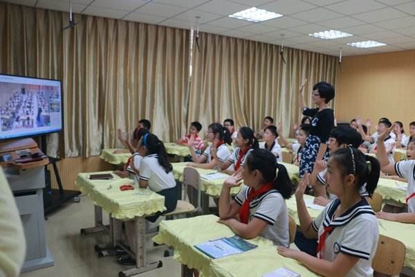 为什么资中筠先生说今天的清华北大是“集天下英才而毁之”？