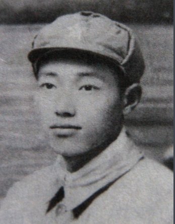 共产党员的感人事迹