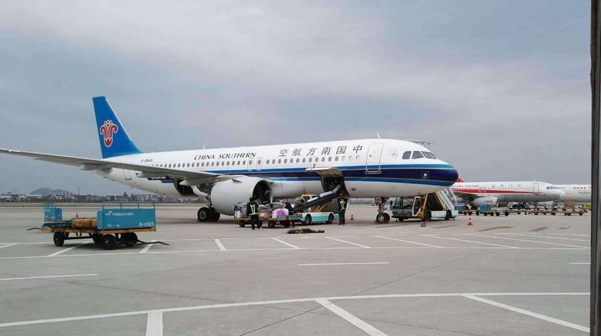 飞机托运要钱吗？