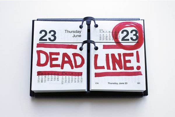 1900年是平年还是闰年？