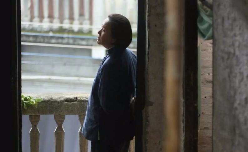 如何评价电影《明月几时有》？