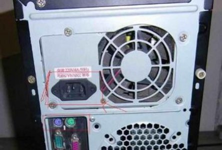 主板温度过高是什么原因啊！