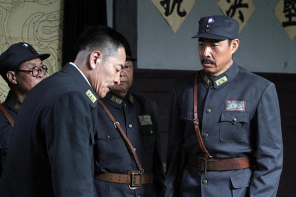 刘湘是刘文彩的侄儿子，为何刘文彩请人去刺杀刘湘？