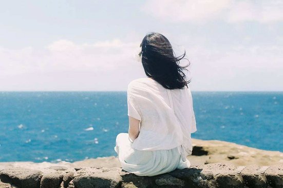 “不以物喜，不以己悲。”出自哪篇古文？