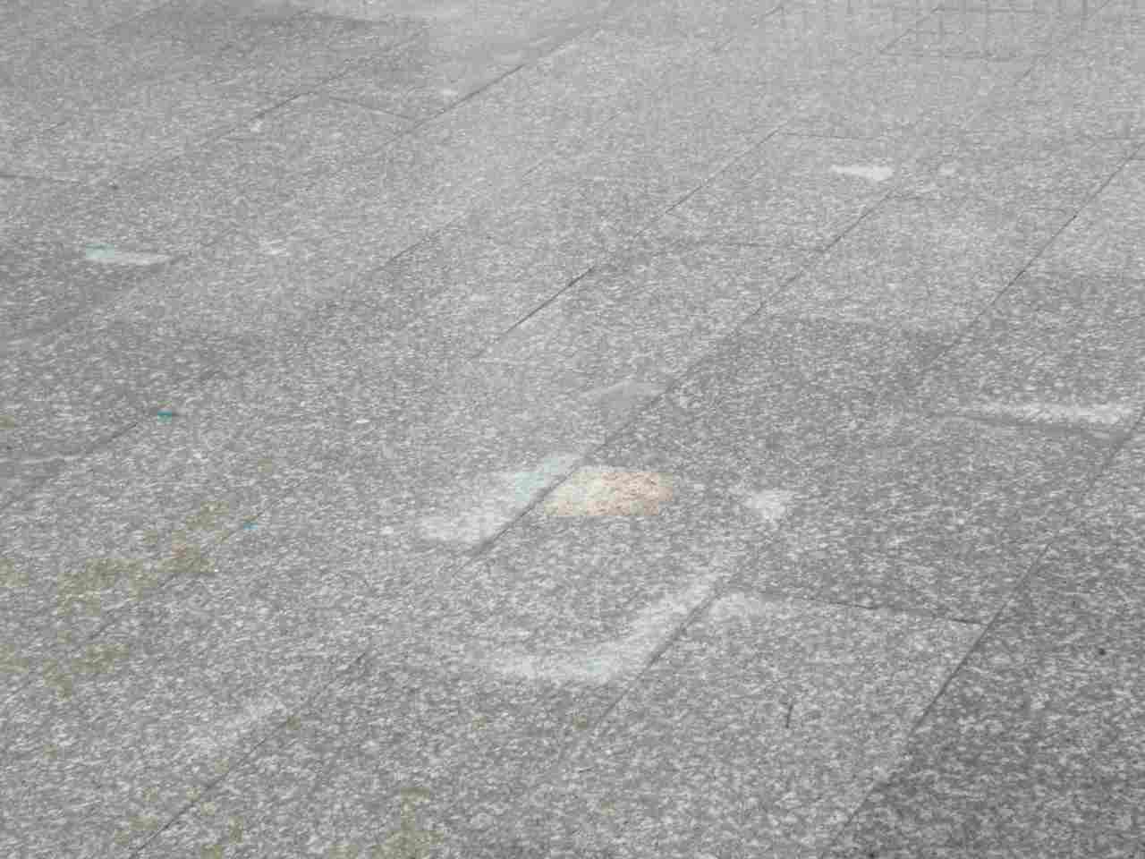 大理石的地面应该怎样保养？