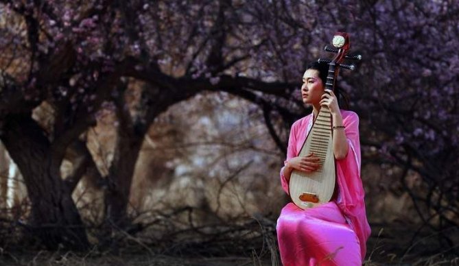 女人怀春是什么意思