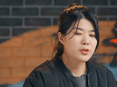 杨笠此前被网暴淡出人们视线，现如今重回舞台，为何网暴都打击不了她？