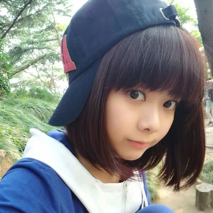 谭松韵曾和吴奕辰有过恋情，她们之间有过哪些有趣的经历？