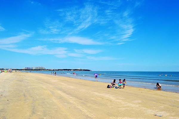 烟台 第一海水浴场好玩，还是金沙滩好玩？