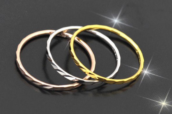 戴银饰变黑是什么原因