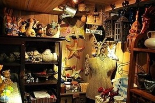 初中生学校门口开什么店好？