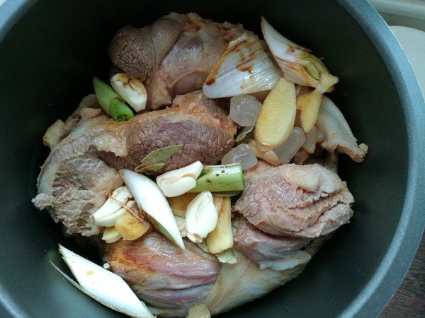 开饭店卤驴肉用哪些卤肉料及做法