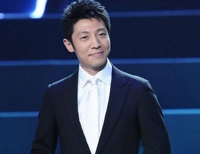 撒贝宁白岩松啥关系怎么了 为什么打白岩松