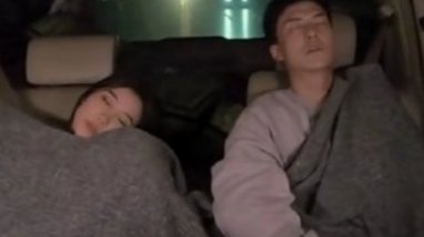 《半熟恋人》罗拉跟谁在一起了?