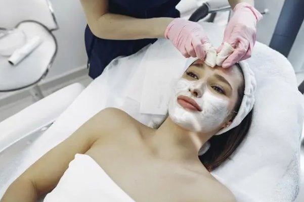 我想学美容了去哪里学美容好啊