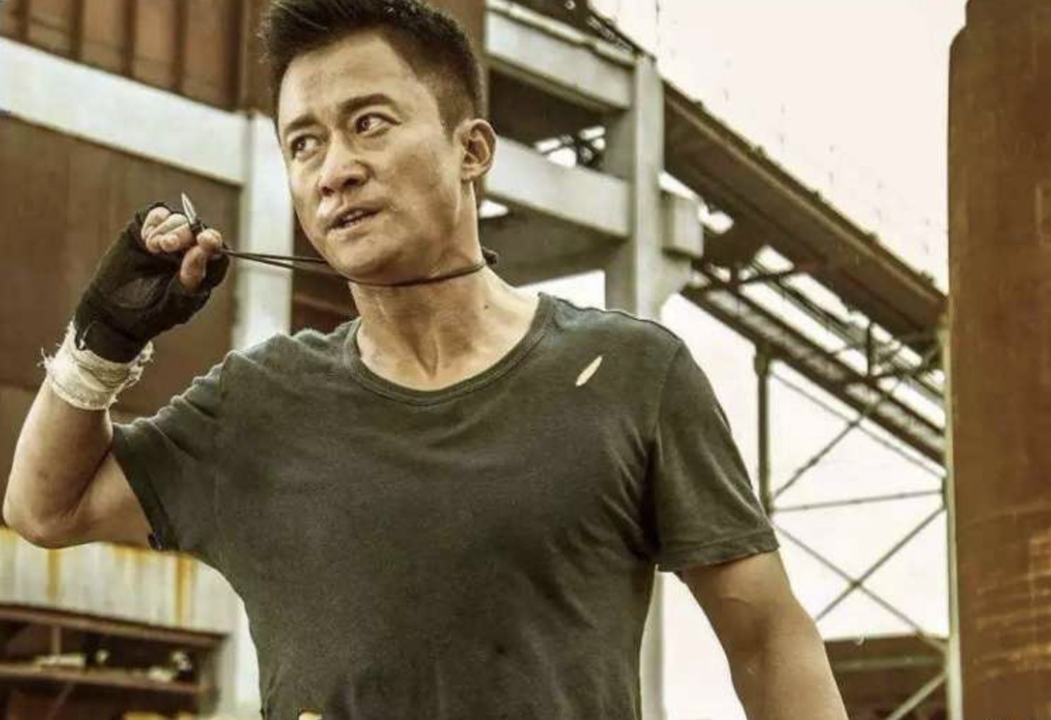 吴京的发言引起争议，官媒却不再沉默进行力挺，发生了什么？