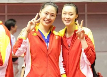 马蕴雯晒婚礼请柬引发什么猜想？