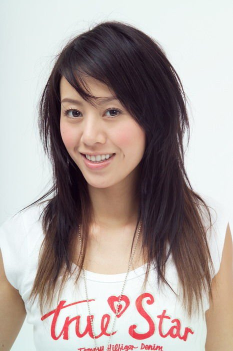 电影《保持爱你》V煞是谁扮演的？