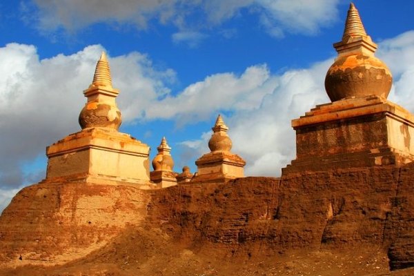 《鬼吹灯》里的黑水城真实存在吗，如果存在，现在位于何处？