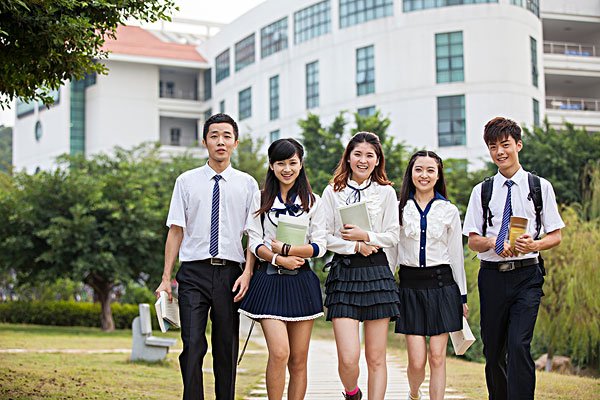 我很不喜欢考试，甚至害怕考试该怎么办？