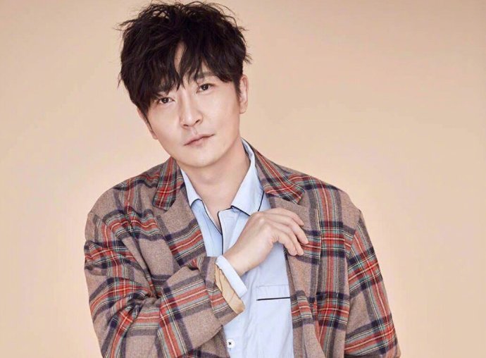 贝志诚被公知的背景