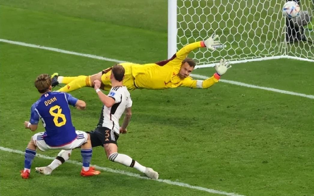 德国队在世界杯上已连输韩国日本，该球队在战术上存在哪些问题？