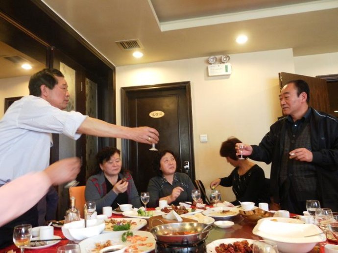 沟里人的电视简介