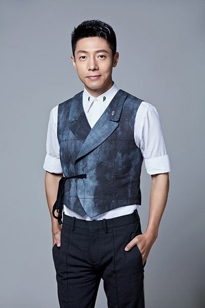 撒贝宁白岩松啥关系怎么了 为什么打白岩松