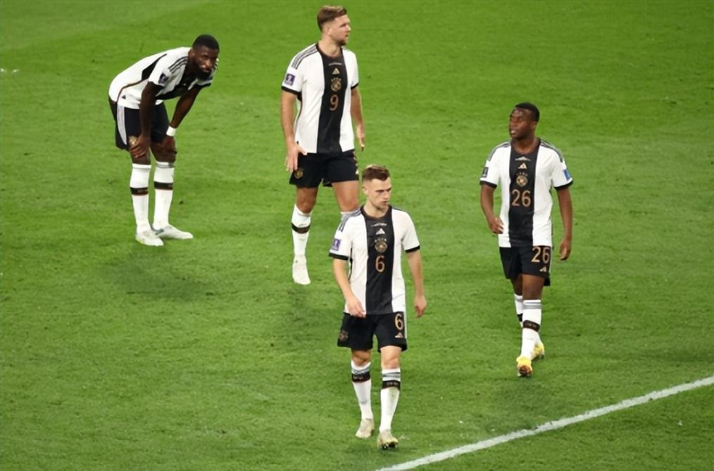 德国队在世界杯上已连输韩国日本,该球队在战术上存在哪些问题?