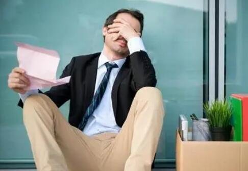 已经离职半个月了，公司机器出了问题让我去修，我应该怎么办？