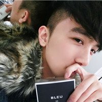 这张图片的情侣头像，或者相似头像