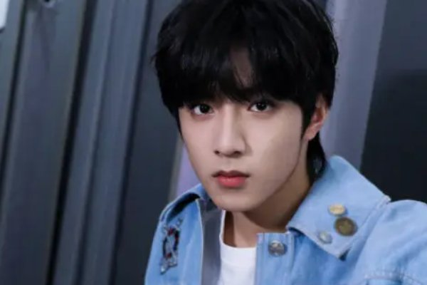 在北京冬奥拿下三枚金牌的谷爱凌为何能登高中试卷?