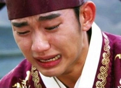 在公共汽车最后一排哭成狗是怎样一种感受？