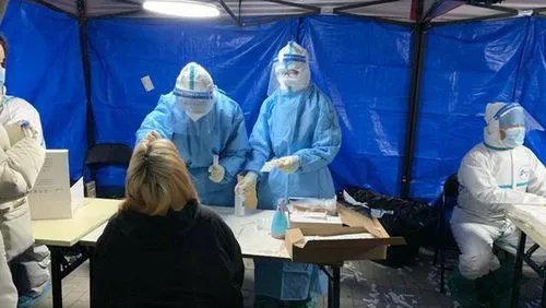 一个月累计感染1493例，北京本轮疫情为何还在增长？